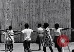 Standbild Lehre Kinder im Harlem Tag Camp Harlem New York City USA, 1939, aus Sekunde 13 historischem Filmmaterial Videoclip 65675035582