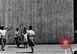 Standbild Lehre Kinder im Harlem Tag Camp Harlem New York City USA, 1939, aus Sekunde 22 historischem Filmmaterial Videoclip 65675035582