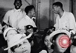 Standbild Afrikanische amerikanische Kirche Service 1940 s United States USA, 1949, aus Sekunde 9 historischem Filmmaterial Videoclip 65675035586
