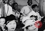 Standbild Afrikanische amerikanische Kirche Service 1940 s United States USA, 1949, aus Sekunde 11 historischem Filmmaterial Videoclip 65675035586