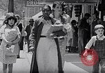 Immagine di Popoli afroamericani nella città di Alabama negli anni quaranta United States USA, 1949, secondo 25 filmato di repertorio 65675035587