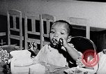 Standbild Kinder im Waisenhaus United States USA, 1949, aus Sekunde 23 historischem Filmmaterial Videoclip 65675035588