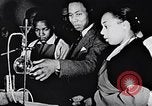 Standbild Afroamerikanische Zahnschule United States USA, 1949, aus Sekunde 30 historischem Filmmaterial Videoclip 65675035591