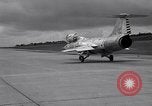 Standbild F-104 Flugzeug Taiwan Kuang Kuan Air Base, 1960, aus Sekunde 56 historischem Filmmaterial Videoclip 65675035613