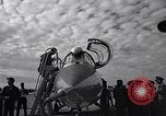 Image F-104 avion Taiwan Kuang Kuan base aérienne, 1960, de la seconde 7 séquences d'archives historiques vidéo 65675035618