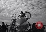 Image F-104 avion Taiwan Kuang Kuan base aérienne, 1960, de la seconde 11 séquences d'archives historiques vidéo 65675035618