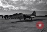Image F-104 avion Taiwan Kuang Kuan base aérienne, 1960, de la seconde 49 séquences d'archives historiques vidéo 65675035618