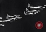 Immagine di Thunder Tigers cinese team acrobat Taiwan, 1958, secondo 14 filmato di repertorio 65675035626