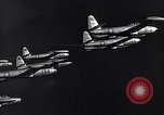 Immagine di Thunder Tigers cinese team acrobat Taiwan, 1958, secondo 17 filmato di repertorio 65675035626