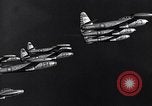 Immagine di Thunder Tigers cinese team acrobat Taiwan, 1958, secondo 18 filmato di repertorio 65675035626
