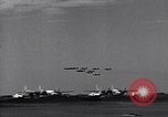 Standbild Thunder Tiger chinesische Acrobat Team Taiwan, 1958, aus Sekunde 3 historischem Filmmaterial Videoclip 65675035628