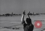 Standbild Thunder Tiger chinesische Acrobat Team Taiwan, 1958, aus Sekunde 14 historischem Filmmaterial Videoclip 65675035628