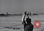 Standbild Thunder Tiger chinesische Acrobat Team Taiwan, 1958, aus Sekunde 15 historischem Filmmaterial Videoclip 65675035628