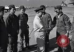 Standbild Thunder Tiger chinesische Acrobat Team Taiwan, 1958, aus Sekunde 58 historischem Filmmaterial Videoclip 65675035628