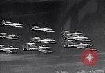 Standbild Thunder Tiger chinesische Acrobat Team Taiwan, 1958, aus Sekunde 9 historischem Filmmaterial Videoclip 65675035629