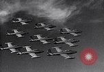 Standbild Thunder Tiger chinesische Acrobat Team Taiwan, 1958, aus Sekunde 34 historischem Filmmaterial Videoclip 65675035629