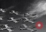 Standbild Thunder Tiger chinesische Acrobat Team Taiwan, 1958, aus Sekunde 40 historischem Filmmaterial Videoclip 65675035629