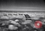Standbild Thunder Tiger chinesische Acrobat Team Taiwan, 1958, aus Sekunde 59 historischem Filmmaterial Videoclip 65675035629