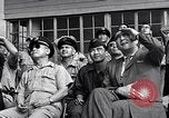 Standbild Thunder Tiger chinesische Acrobat Team Taiwan, 1958, aus Sekunde 16 historischem Filmmaterial Videoclip 65675035630