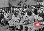 Standbild Thunder Tiger chinesische Acrobat Team Taiwan, 1958, aus Sekunde 61 historischem Filmmaterial Videoclip 65675035630