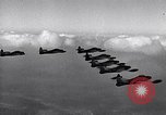 Standbild Thunder Tiger chinesische Acrobat Team Taiwan, 1958, aus Sekunde 7 historischem Filmmaterial Videoclip 65675035631
