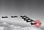 Standbild Thunder Tiger chinesische Acrobat Team Taiwan, 1958, aus Sekunde 14 historischem Filmmaterial Videoclip 65675035631