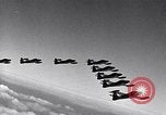 Standbild Thunder Tiger chinesische Acrobat Team Taiwan, 1958, aus Sekunde 20 historischem Filmmaterial Videoclip 65675035631
