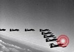 Standbild Thunder Tiger chinesische Acrobat Team Taiwan, 1958, aus Sekunde 21 historischem Filmmaterial Videoclip 65675035631