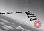 Standbild Thunder Tiger chinesische Acrobat Team Taiwan, 1958, aus Sekunde 25 historischem Filmmaterial Videoclip 65675035631