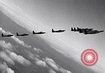 Standbild Thunder Tiger chinesische Acrobat Team Taiwan, 1958, aus Sekunde 29 historischem Filmmaterial Videoclip 65675035631