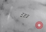 Standbild Thunder Tiger chinesische Acrobat Team Taiwan, 1958, aus Sekunde 53 historischem Filmmaterial Videoclip 65675035631