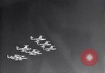 Standbild Thunder Tiger chinesische Acrobat Team Taiwan, 1958, aus Sekunde 58 historischem Filmmaterial Videoclip 65675035631