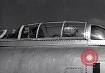 Standbild Thunder Tiger chinesische Acrobat Team Taiwan, 1958, aus Sekunde 15 historischem Filmmaterial Videoclip 65675035632