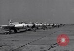 Standbild Thunder Tiger chinesische Acrobat Team Taiwan, 1958, aus Sekunde 36 historischem Filmmaterial Videoclip 65675035632