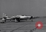 Standbild Thunder Tiger chinesische Acrobat Team Taiwan, 1958, aus Sekunde 41 historischem Filmmaterial Videoclip 65675035632
