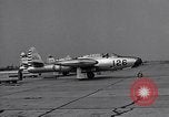 Standbild Thunder Tiger chinesische Acrobat Team Taiwan, 1958, aus Sekunde 42 historischem Filmmaterial Videoclip 65675035632