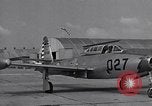 Standbild Thunder Tiger chinesische Acrobat Team Taiwan, 1958, aus Sekunde 49 historischem Filmmaterial Videoclip 65675035632