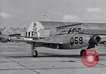 Standbild Thunder Tiger chinesische Acrobat Team Taiwan, 1958, aus Sekunde 53 historischem Filmmaterial Videoclip 65675035632