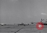 Standbild Thunder Tiger chinesische Acrobat Team Taiwan, 1958, aus Sekunde 58 historischem Filmmaterial Videoclip 65675035632