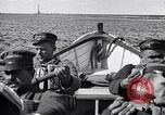 Immagine di Barca a remi Muskegon Michigan USA, 1916, secondo 41 filmato di repertorio 65675035668