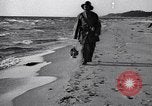 Standbild Küstenwache Strandpatrouille Muskegon Michigan USA, 1916, aus Sekunde 7 historischem Filmmaterial Videoclip 65675035669