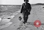 Standbild Küstenwache Strandpatrouille Muskegon Michigan USA, 1916, aus Sekunde 9 historischem Filmmaterial Videoclip 65675035669