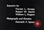 Standbild Kontrast zwischen dem reichen und dem armen New York City der 1930er Jahre New York City USA, 1939, aus Sekunde 58 historischem Filmmaterial Videoclip 65675035672