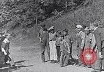 Standbild Kinder beim Spielen während der Großen Depression New York City USA, 1939, aus Sekunde 46 historischem Filmmaterial Videoclip 65675035673