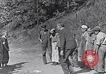 Standbild Kinder beim Spielen während der Großen Depression New York City USA, 1939, aus Sekunde 50 historischem Filmmaterial Videoclip 65675035673
