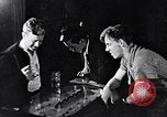 Standbild Formen des Glücksspiels New York City USA, 1939, aus Sekunde 25 historischem Filmmaterial Videoclip 65675035679