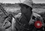 Standbild Israel und Jordanien Austausch von Gefangenen der Allenby Brücke Jordanien, 1967, aus Sekunde 26 historischem Filmmaterial Videoclip 65675035694