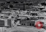 Standbild Israelische Soldaten besetzen palästinensischen Stadt in 1948 Israel, 1948, aus Sekunde 7 historischem Filmmaterial Videoclip 65675035701