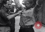 Standbild Israelische Soldaten besetzen palästinensischen Stadt in 1948 Israel, 1948, aus Sekunde 35 historischem Filmmaterial Videoclip 65675035701