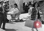 Standbild Israelische Soldaten besetzen palästinensischen Stadt in 1948 Israel, 1948, aus Sekunde 47 historischem Filmmaterial Videoclip 65675035701